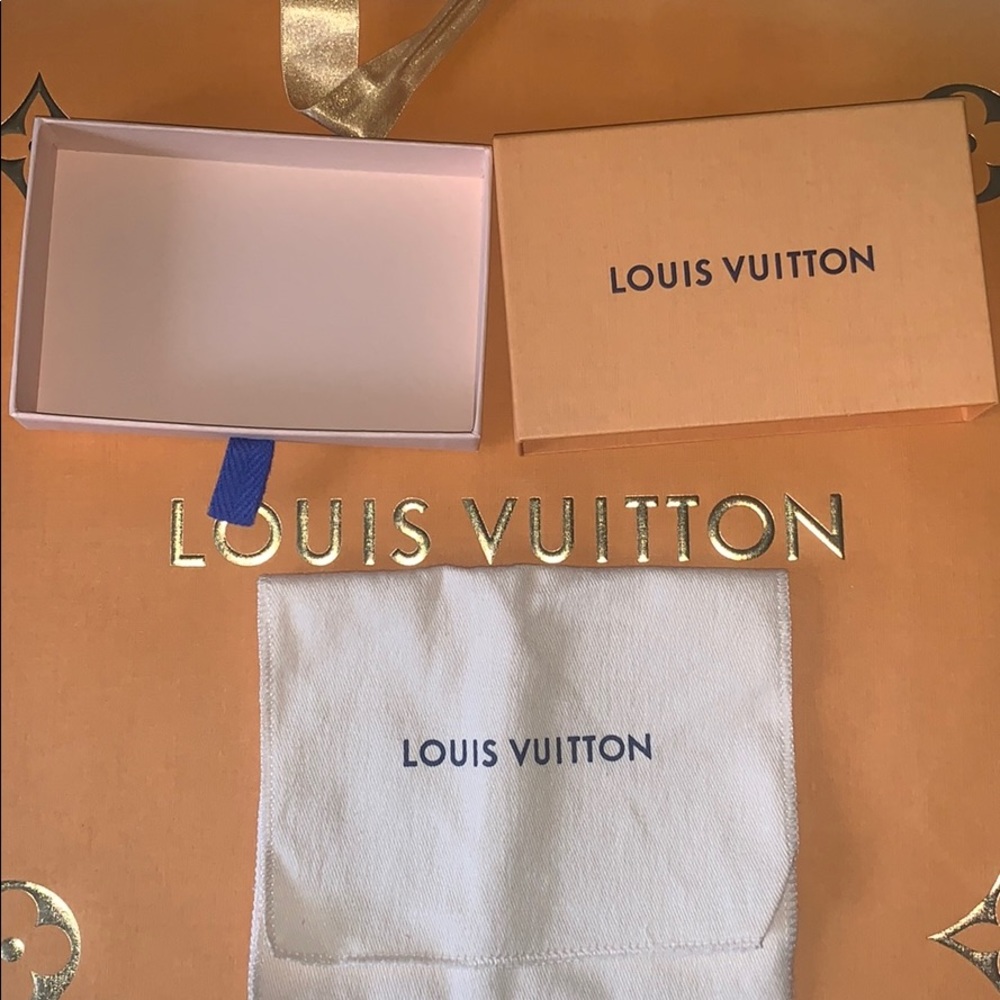 Authentic Louis Vuitton Wallet Pouch
